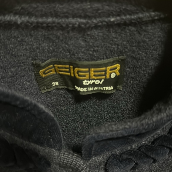 Geiger Wool Blazer - Picture 2 of 6